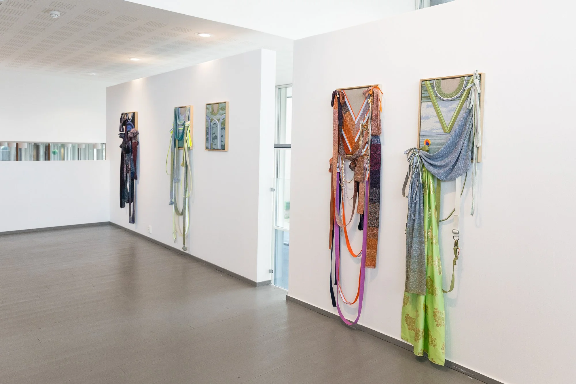  Fra utstillingen  Too Hot to Make Fashion: Tonje Plur  på Galleri Nord-Norge. Foto: Marvin Pope 