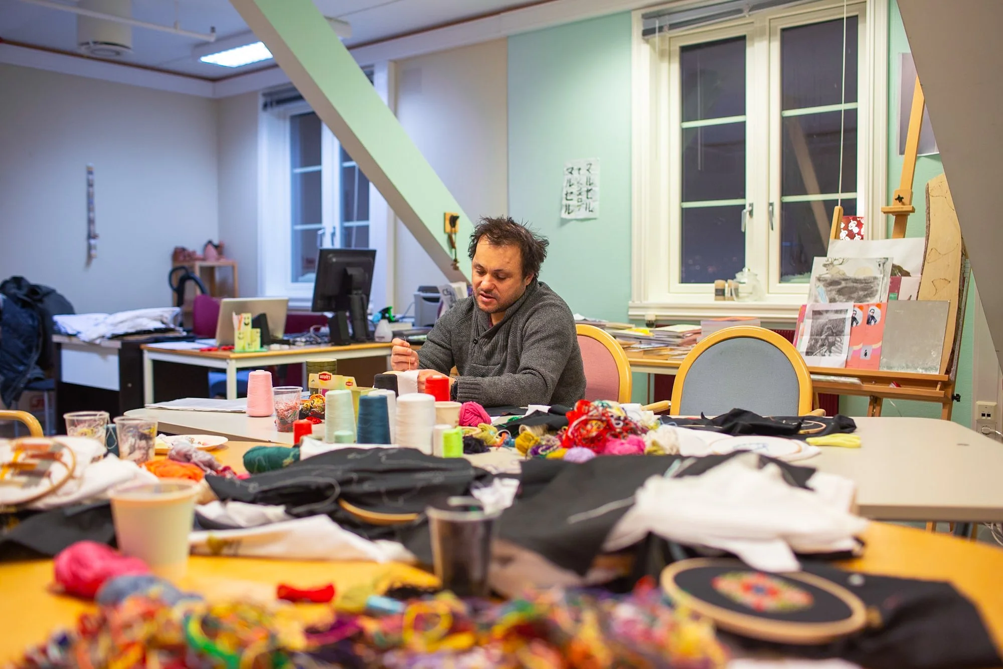  Marsil Andjelov Al-Mahamid working in his studio at Kysten, Tromsø. Photo: Daniela Toma 