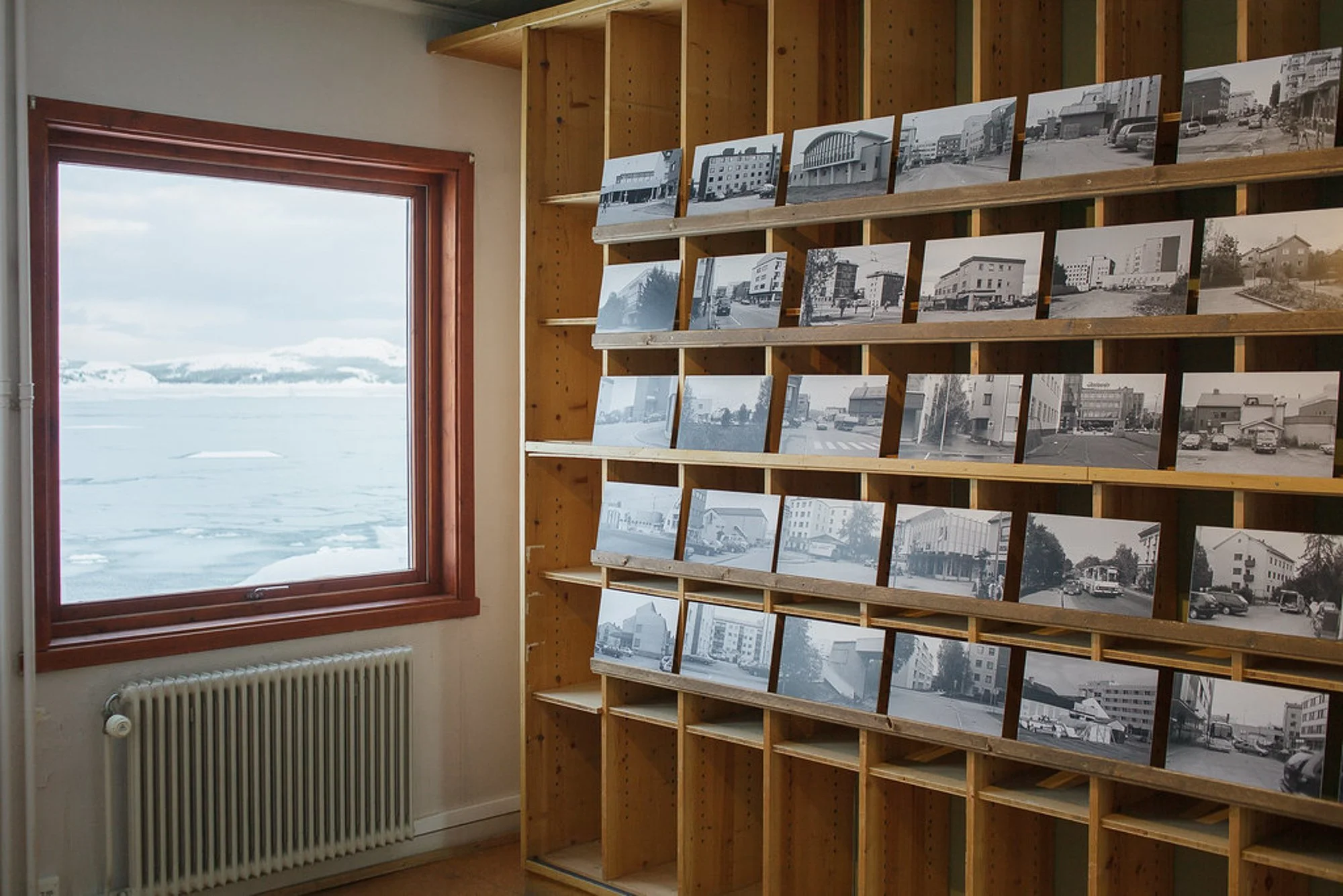   Murmanskrovaniemikirkenes  (2004/2026), fotoserie av Morten Torgersrud. Foto: Oleg Khadartsev 