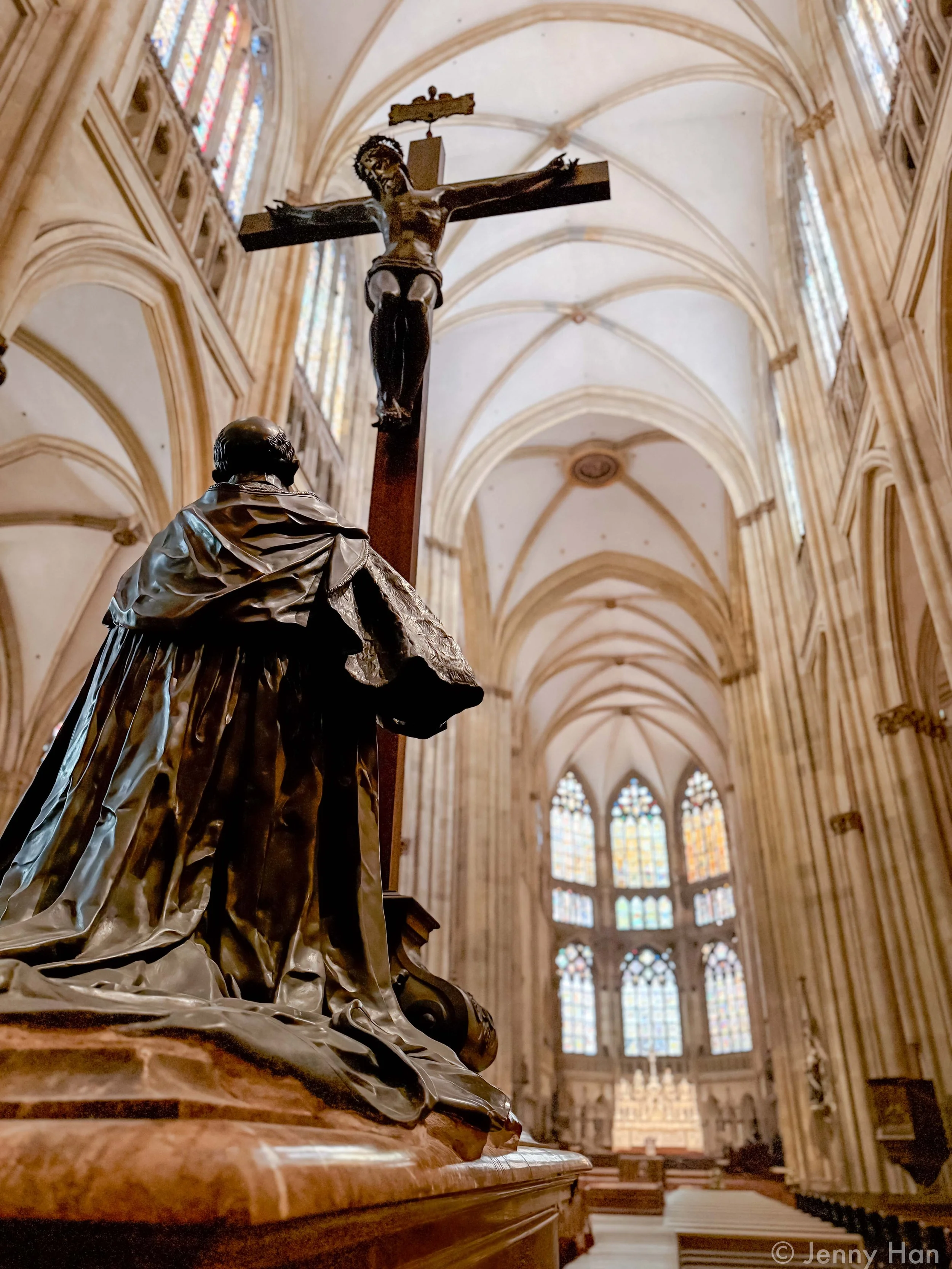 Prince_Bishop_Cardinal_Philipp_Wilhelm_Bronze.jpg