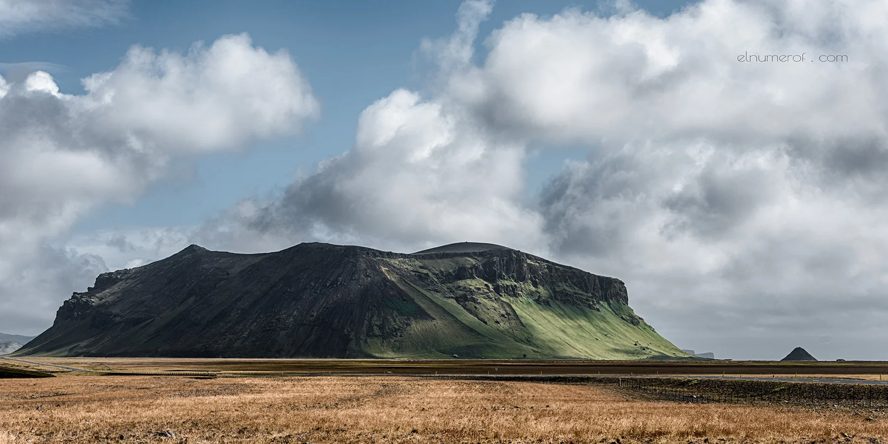 ISLANDIA 10.jpg