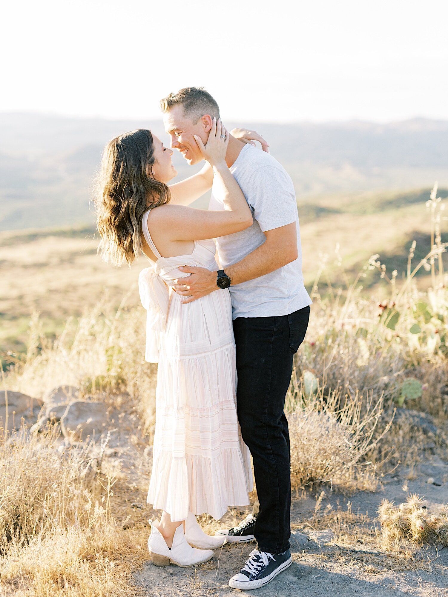 OpenFieldPhoenixArizonaEngagement_SajePhotography_8.jpg