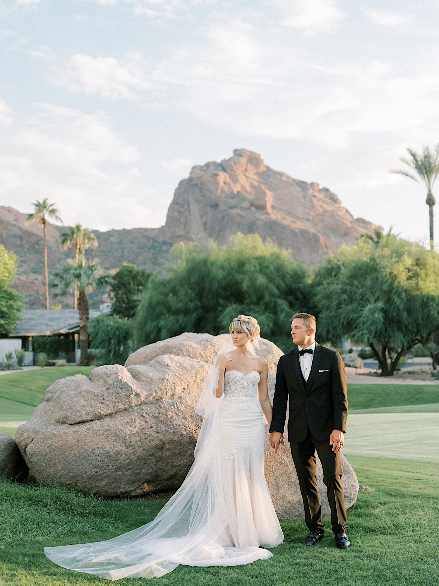 SajePhotography_IntimateSummerWeddingatMountainShadows- ParadiseValleyArizona-35.jpg