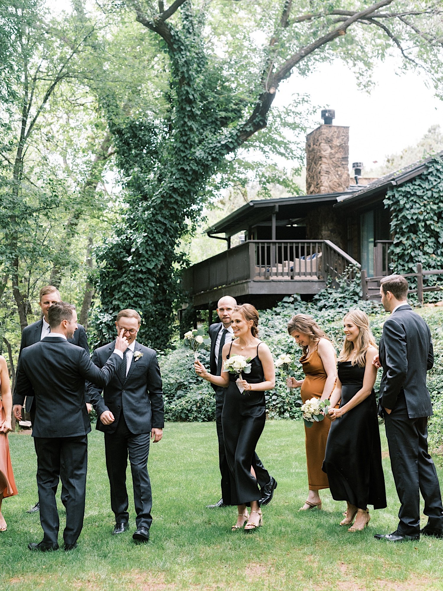 SajePhotography_CharmingGardenWeddingAtLaubergeSedona_13.jpg