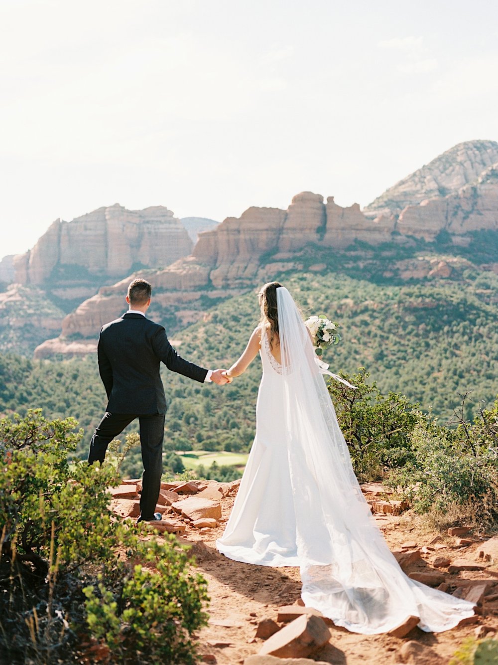 SajePhotography_CharmingGardenWeddingAtLaubergeSedona_16.jpg