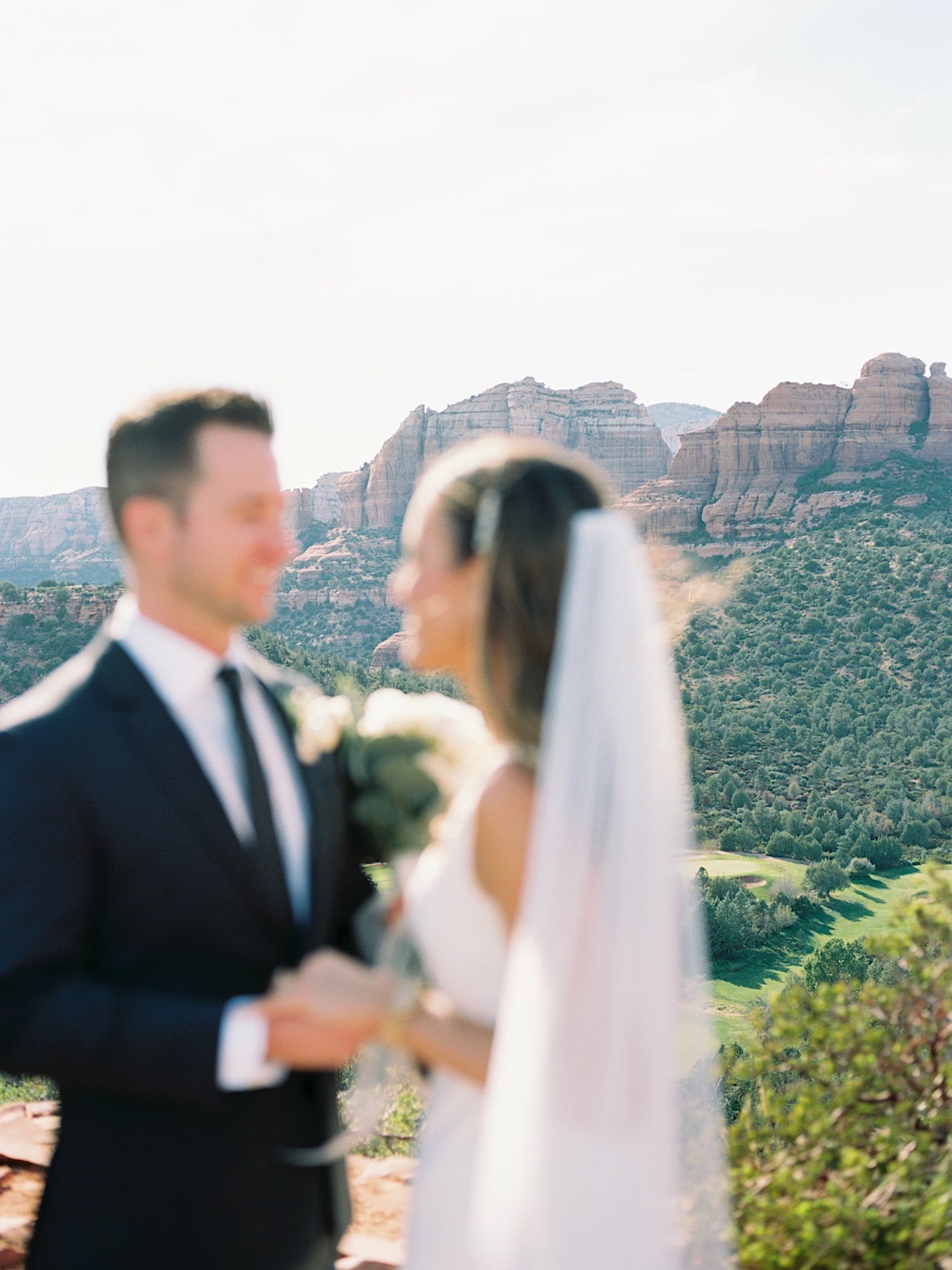 SajePhotography_CharmingGardenWeddingAtLaubergeSedona_18.jpg