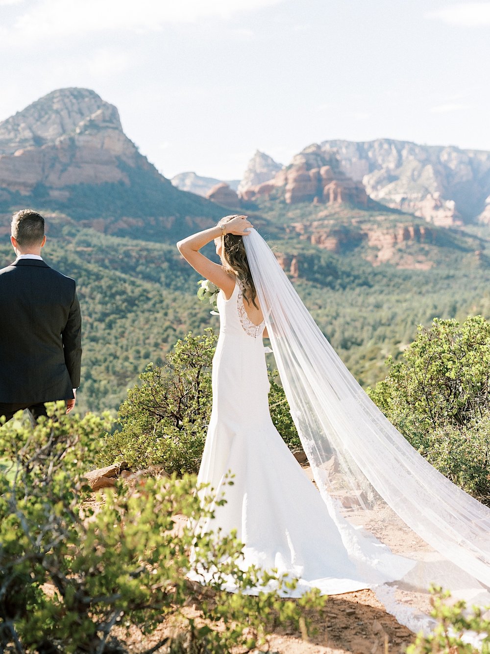 SajePhotography_CharmingGardenWeddingAtLaubergeSedona_20.jpg