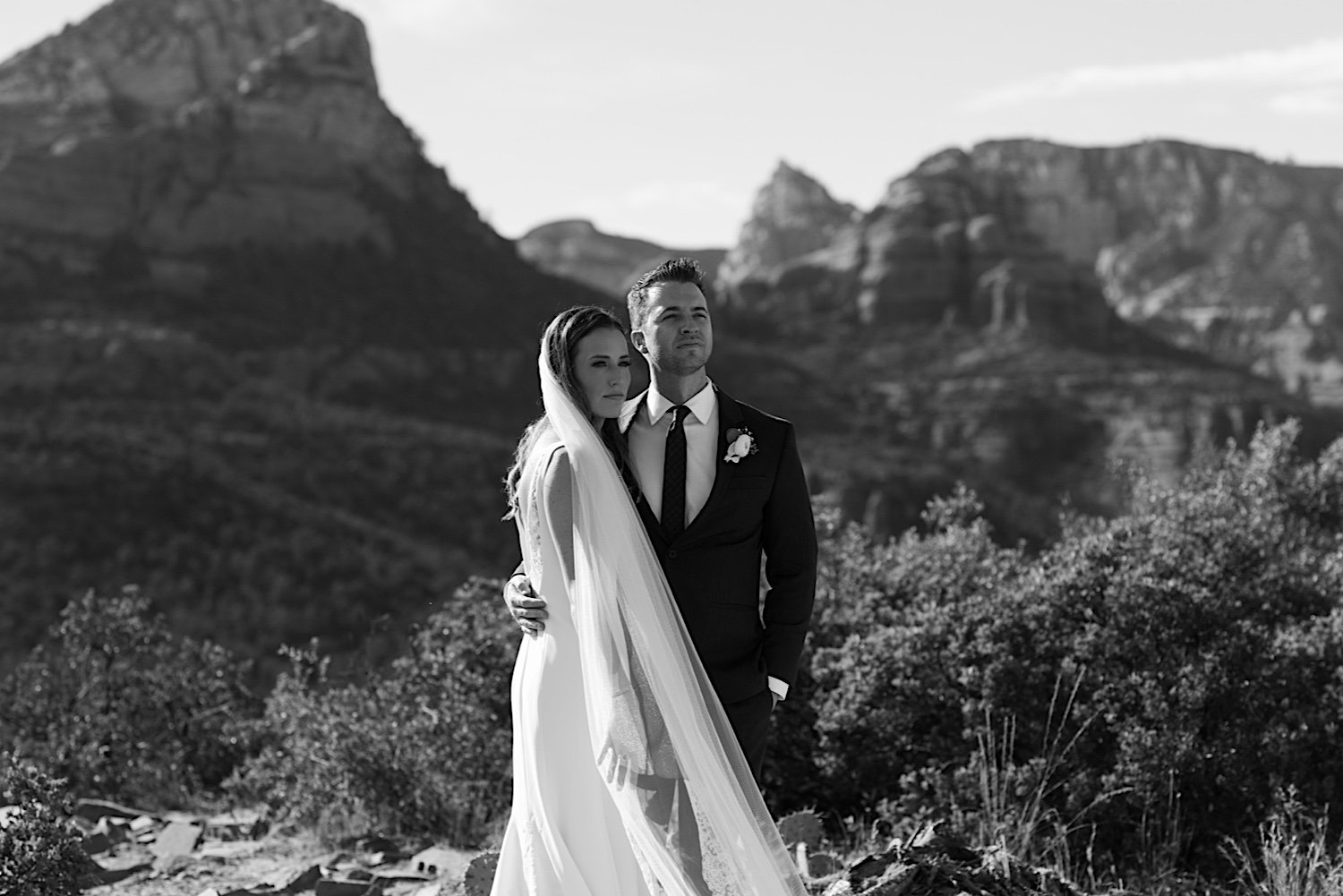 SajePhotography_CharmingGardenWeddingAtLaubergeSedona_24.jpg