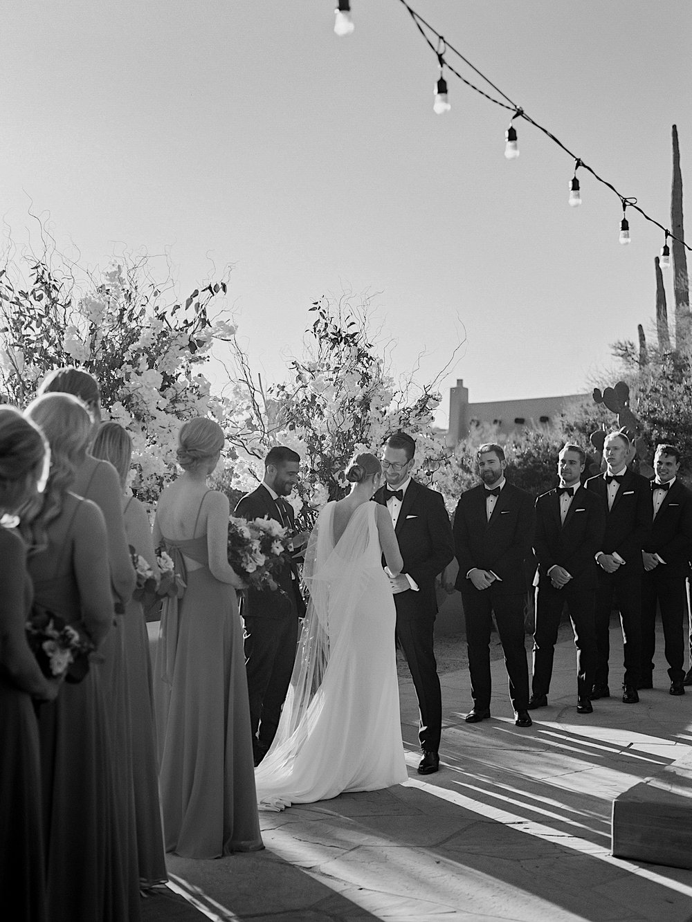 SajePhotography_RomanticFourSeasonScottsdaleArizonaWedding_35.jpg