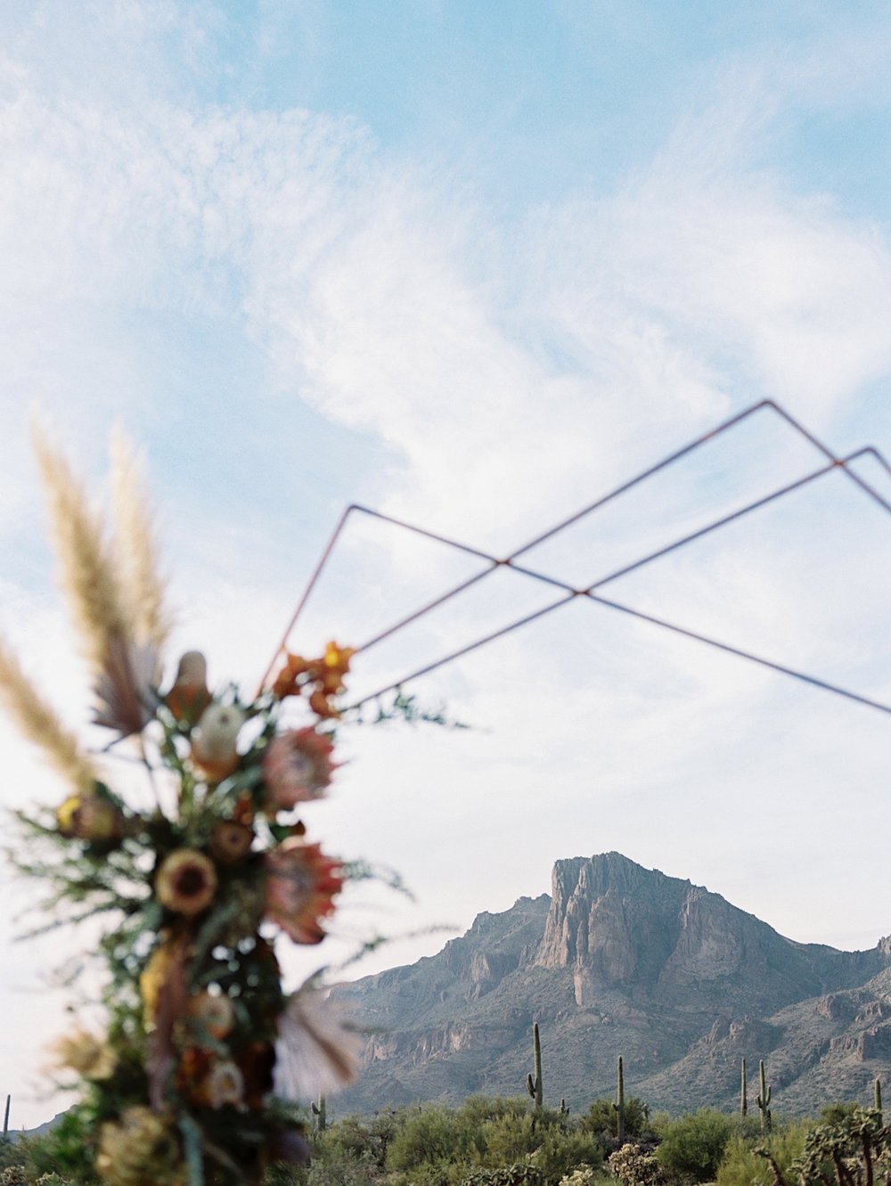 SajePhotography_ElegantBoho_SupersitionMountainElopement_ArizonaDesertWedding_20.jpg