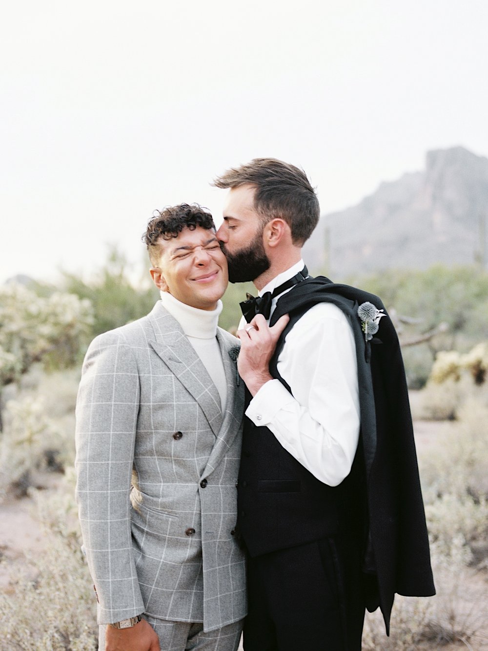 SajePhotography_ElegantBoho_SupersitionMountainElopement_ArizonaDesertWedding_28.jpg