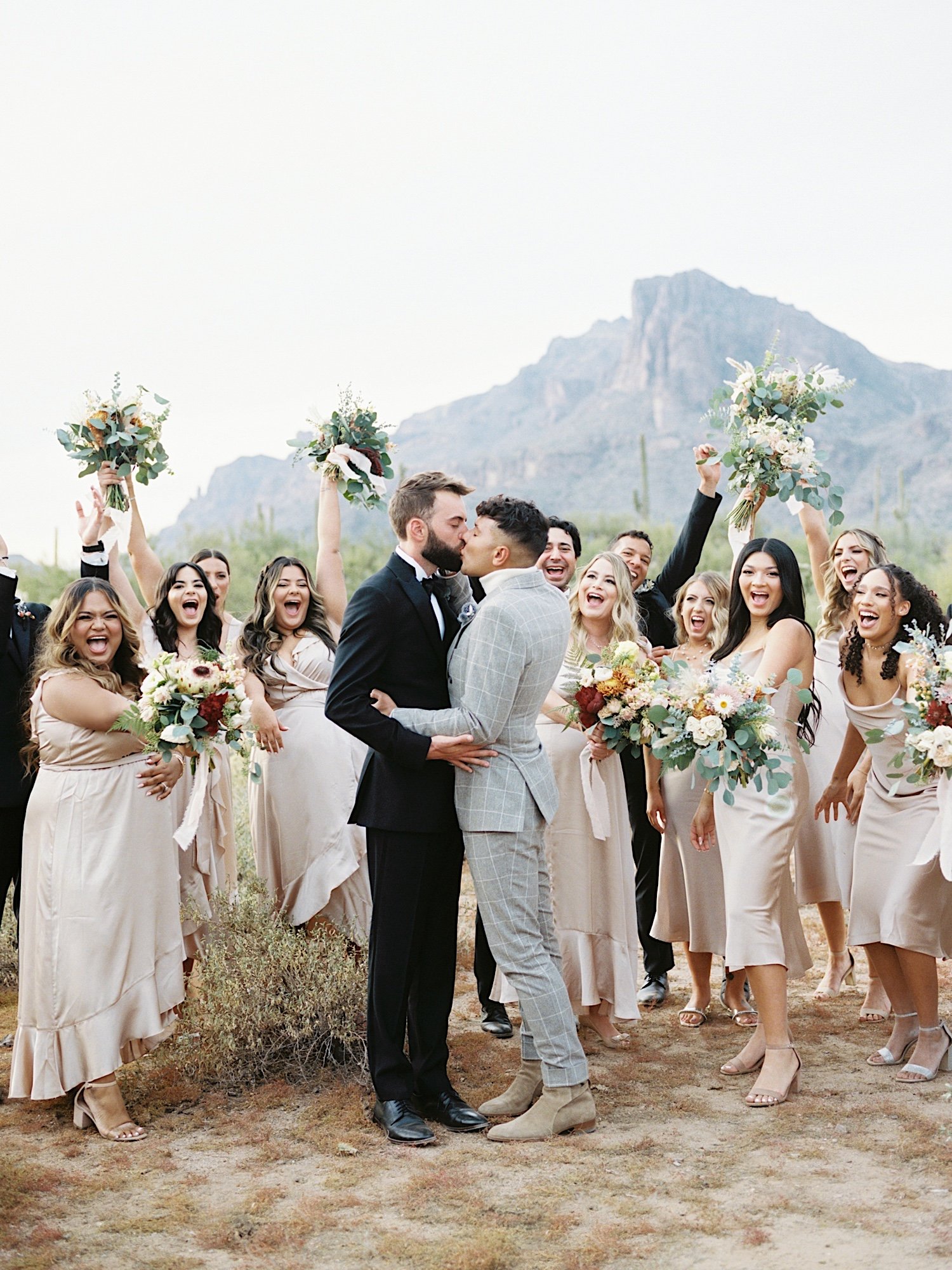 SajePhotography_ElegantBoho_SupersitionMountainElopement_ArizonaDesertWedding_30.jpg