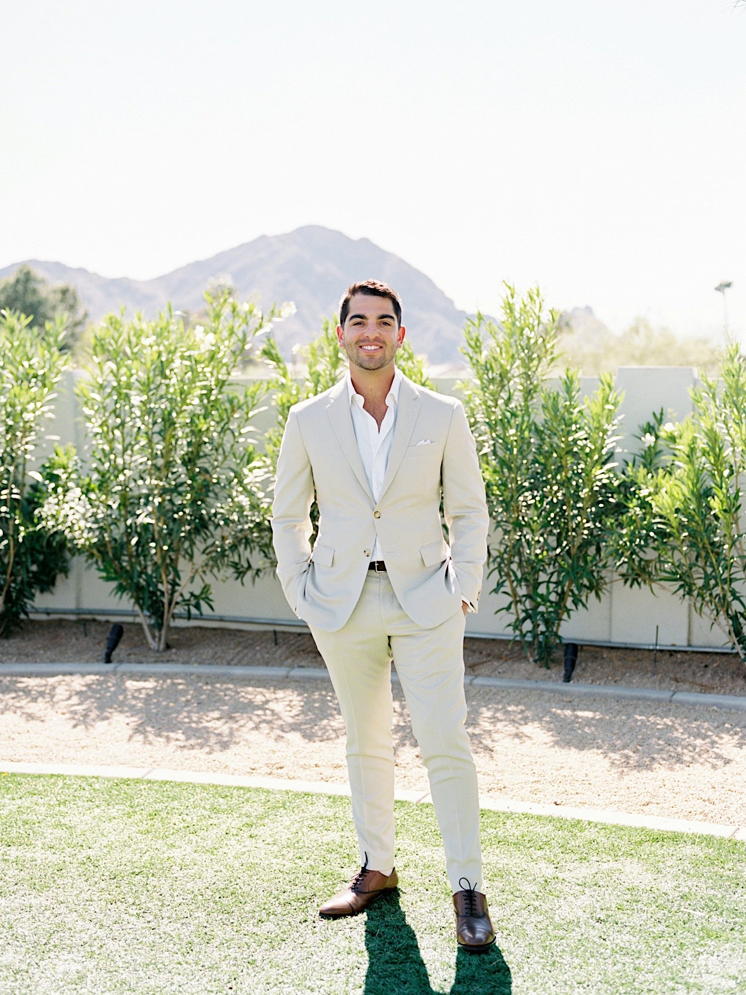 Modern Spring Wedding at the Andaz in Scottsdale Arizona -18.jpg