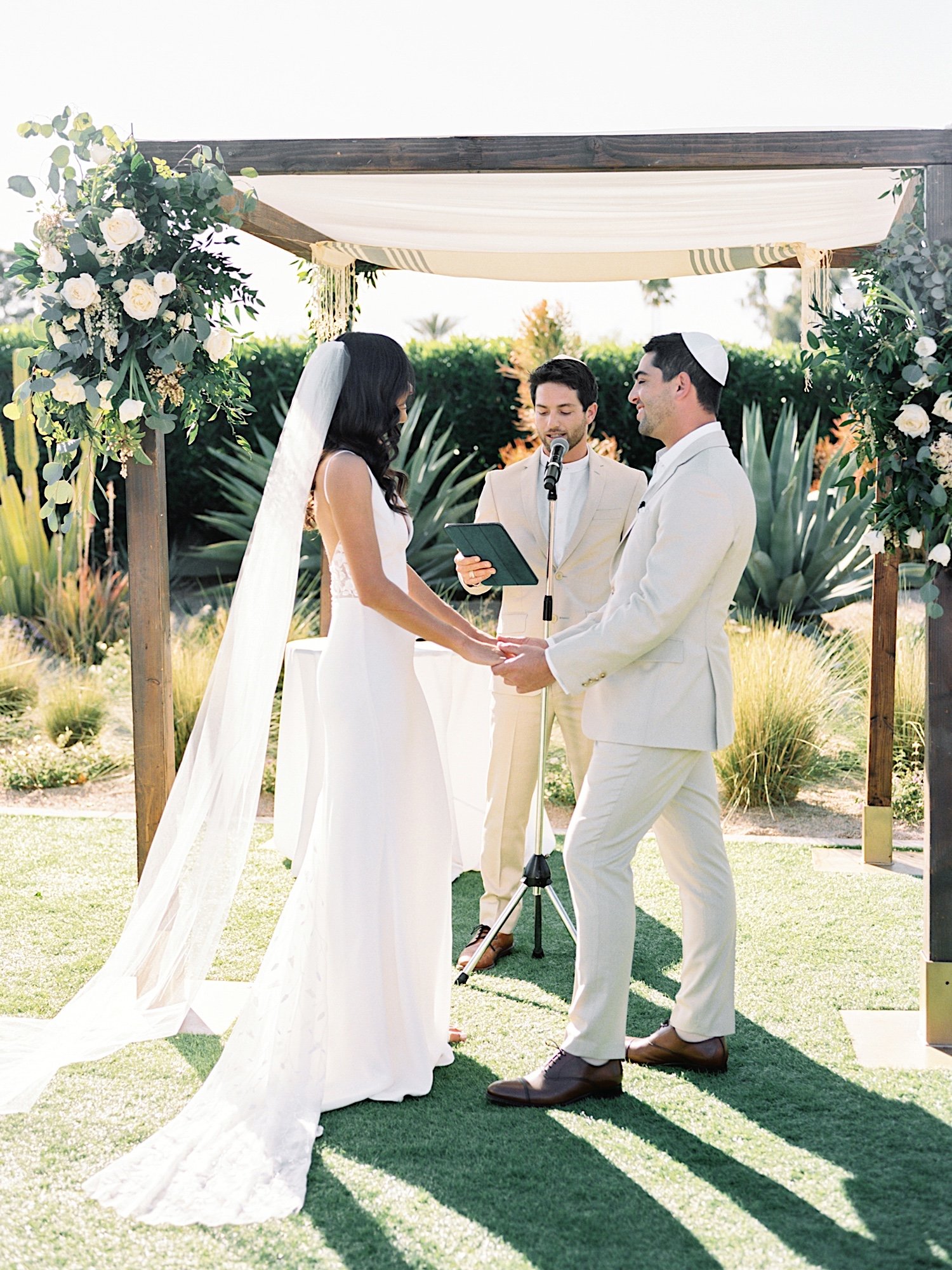 Modern Spring Wedding at the Andaz in Scottsdale Arizona -25.jpg