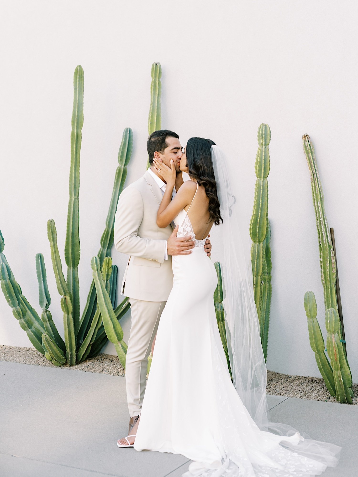 Modern Spring Wedding at the Andaz in Scottsdale Arizona -38.jpg