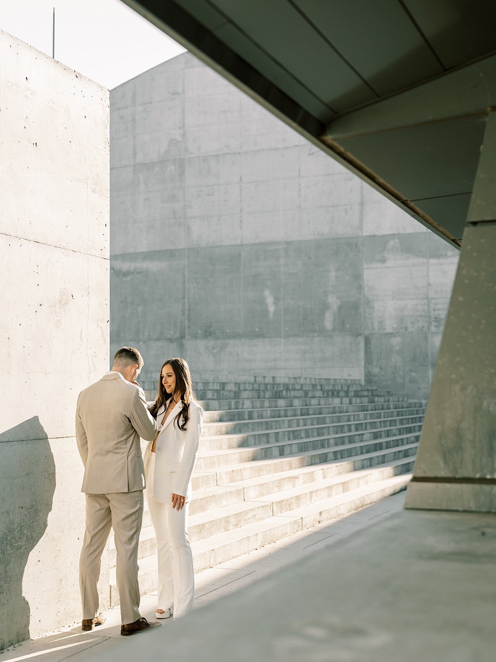 Vintage Porche Downtown City Engagement -14.jpg