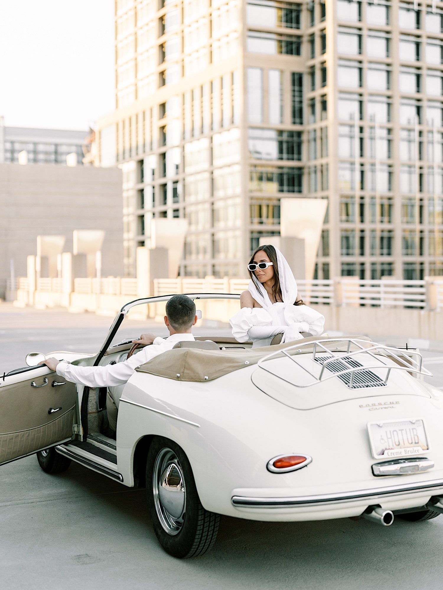 Vintage Porche Downtown City Engagement -45.jpg