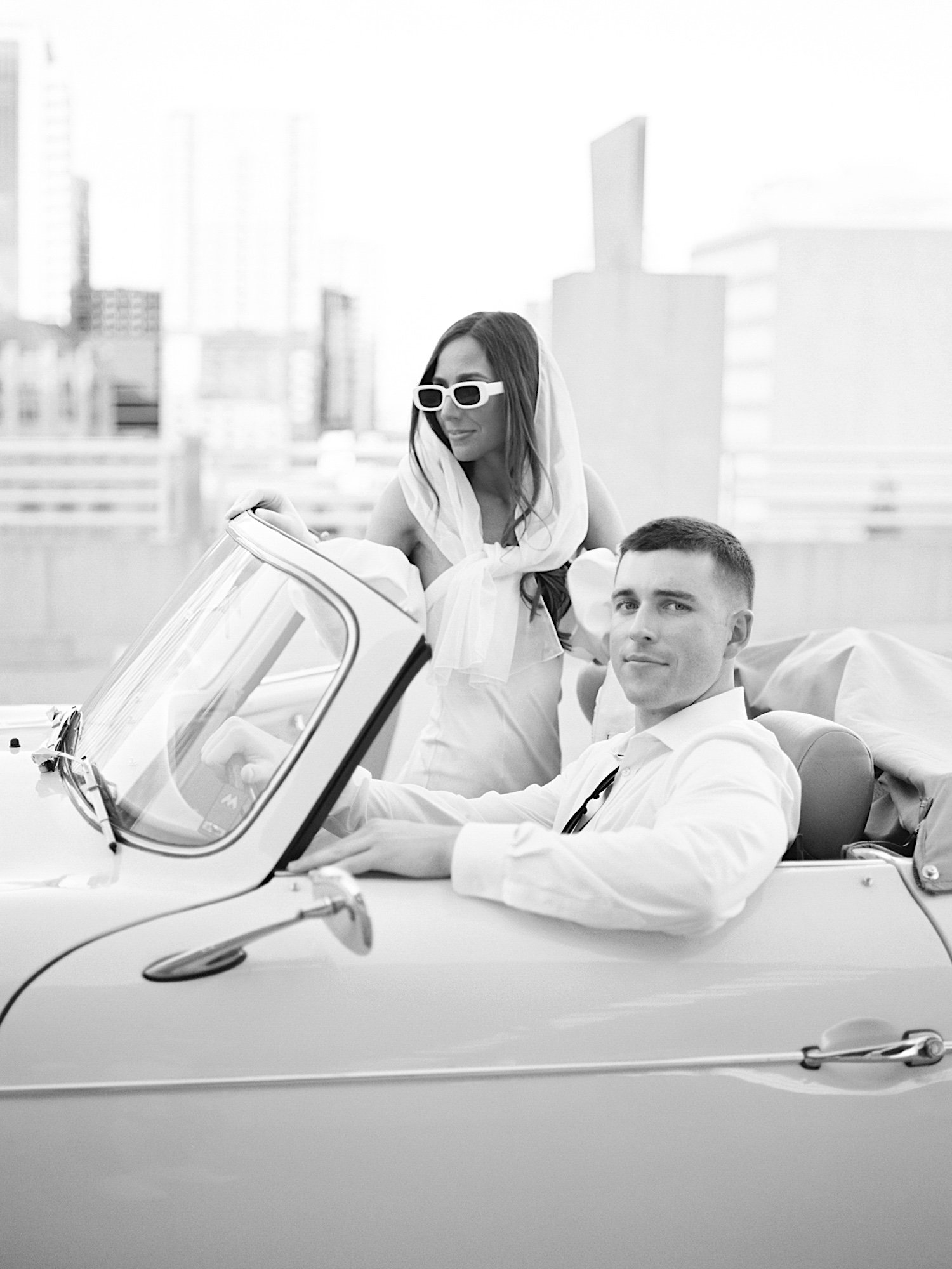 Vintage Porche Downtown City Engagement -47.jpg