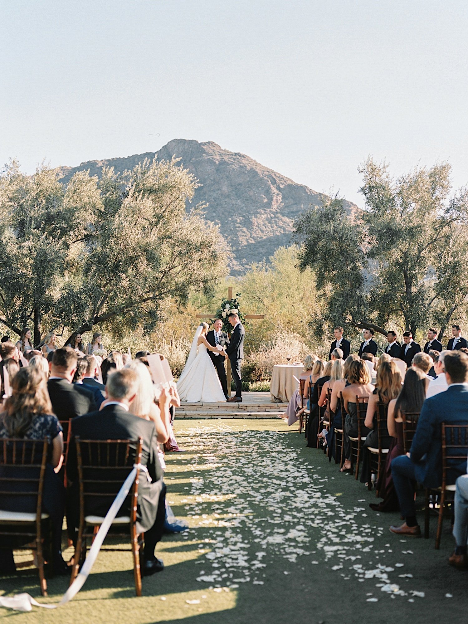 Classic Editorial El Chorro Wedding in Paradise Valley Arizona -53.jpg