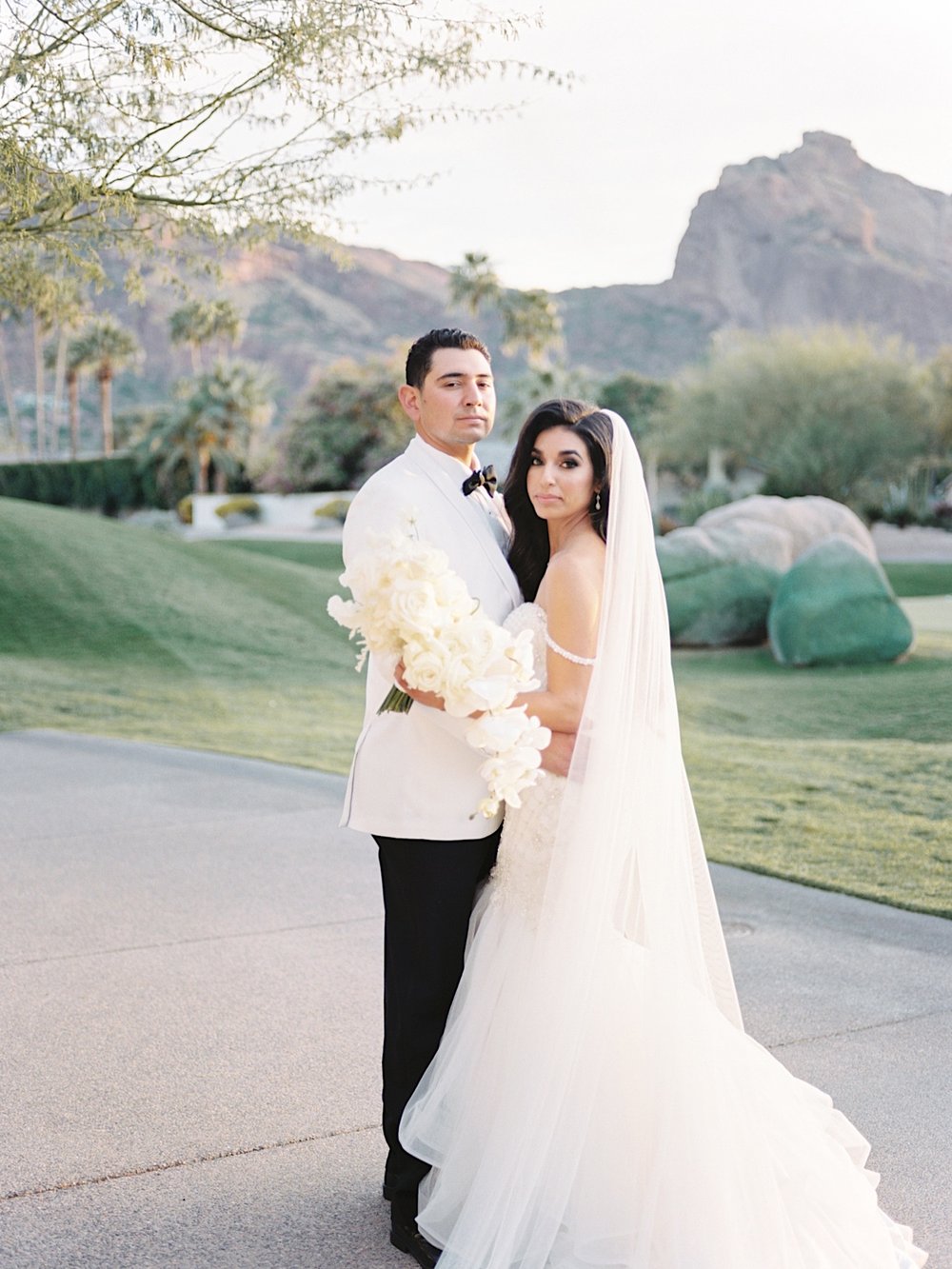 Glamorous Black Tie Mountain Shadows Arizona Wedding Saje Photography - 41.jpg