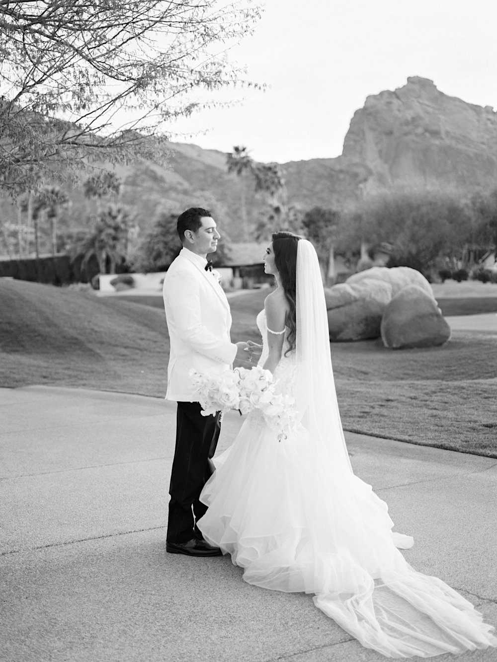 Glamorous Black Tie Mountain Shadows Arizona Wedding Saje Photography - 44.jpg