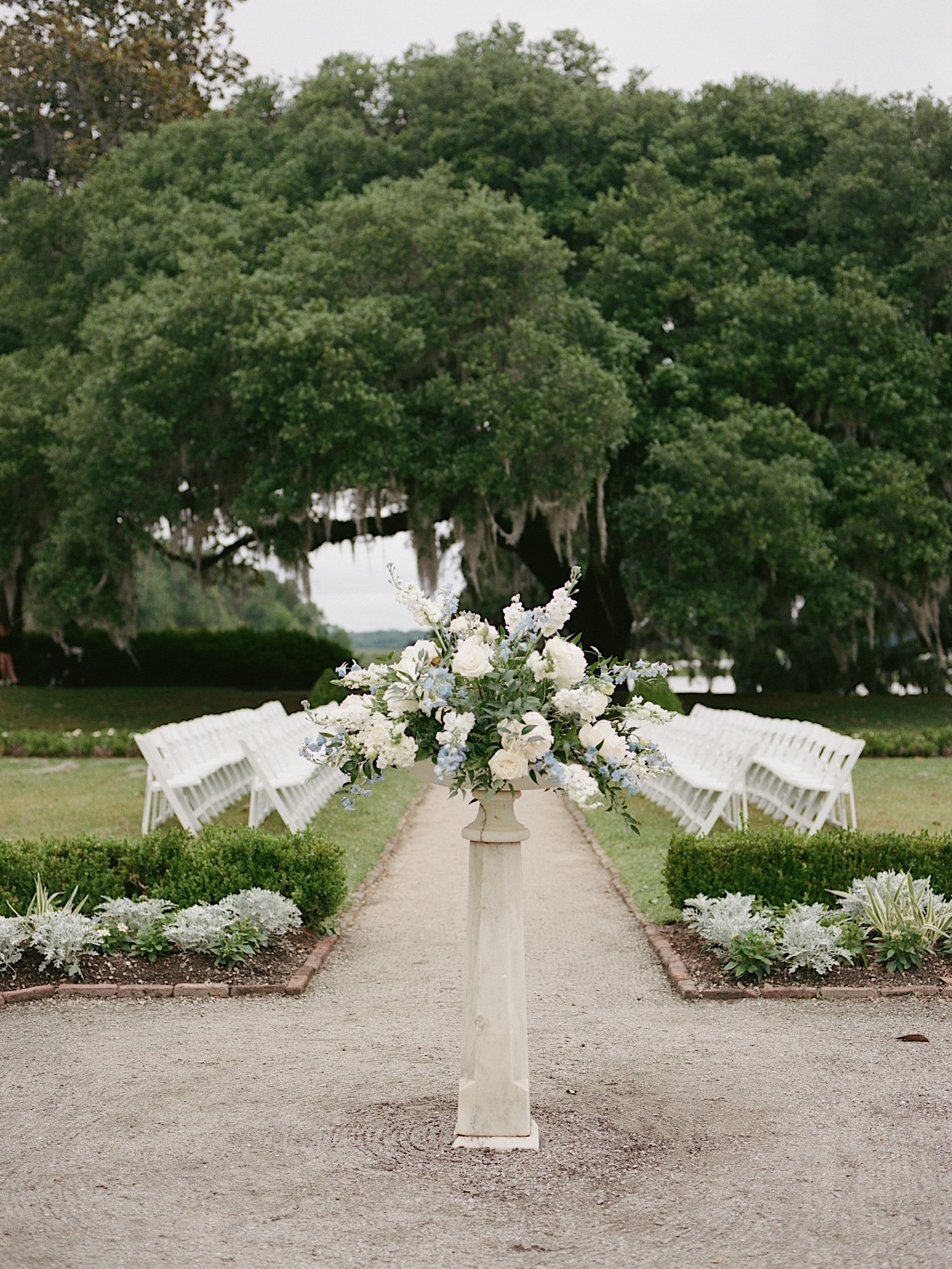 28_middleton_place_wedding_charleston_south_carolina_dusty_blue_saje_photography_36.jpg