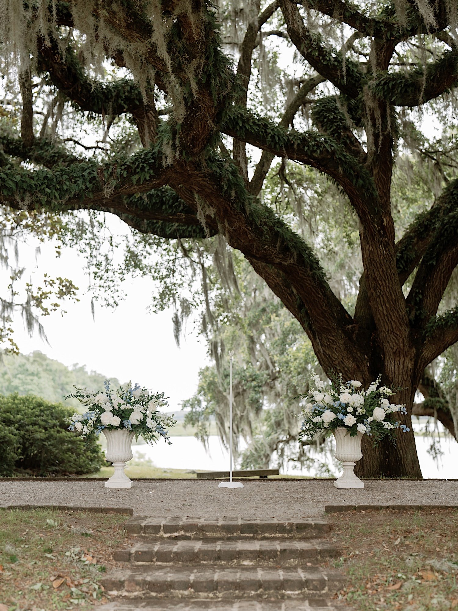 29_middleton_place_wedding_charleston_south_carolina_dusty_blue_saje_photography_40.jpg