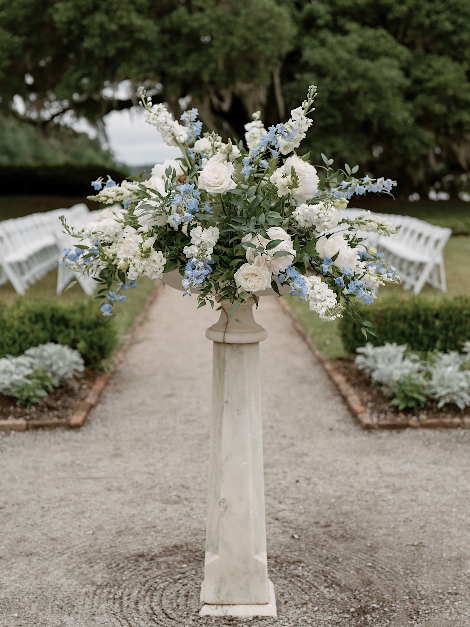 34_middleton_place_wedding_charleston_south_carolina_dusty_blue_saje_photography_38.jpg