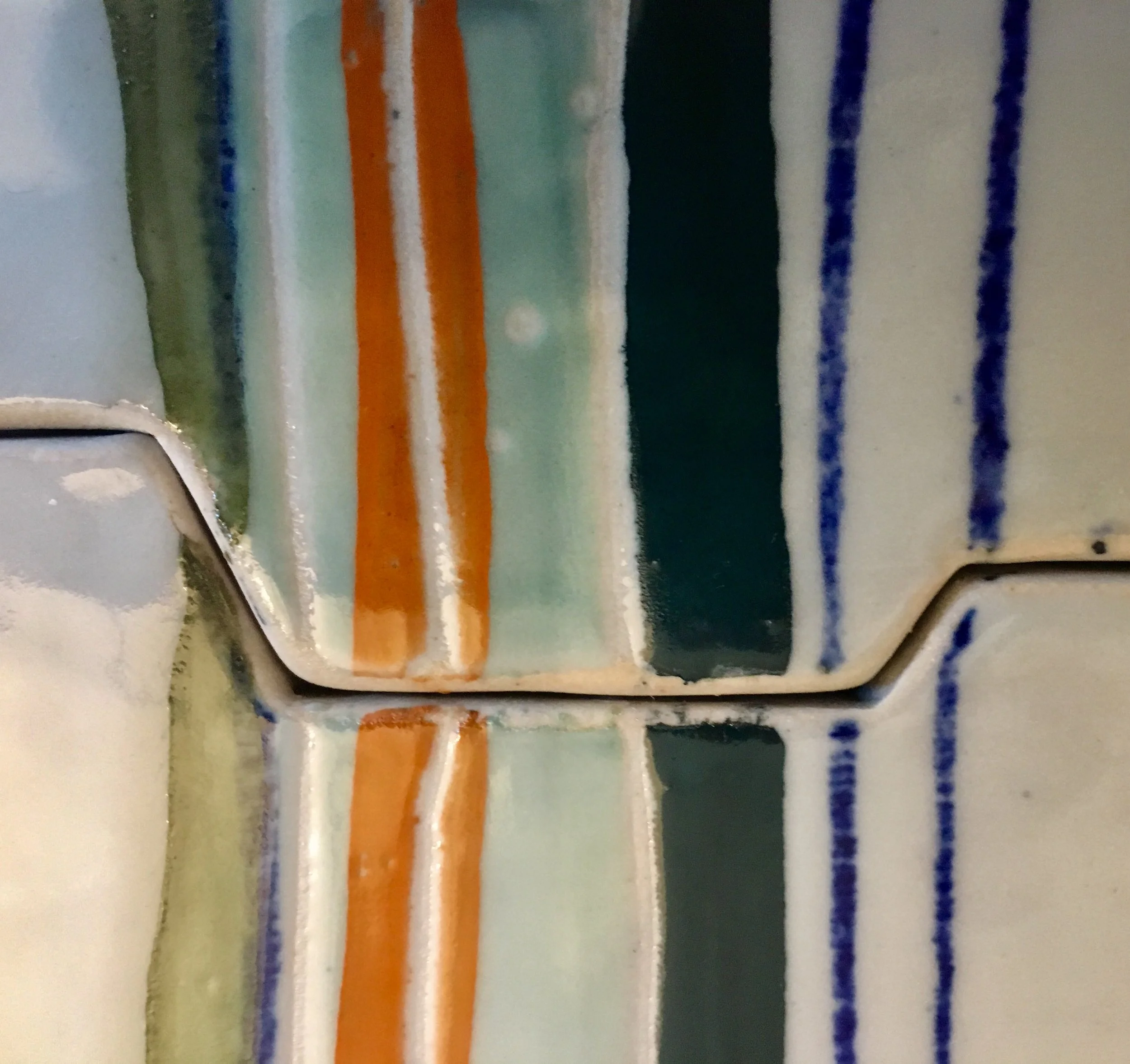 DETAIL OF A PORCELAIN BOX