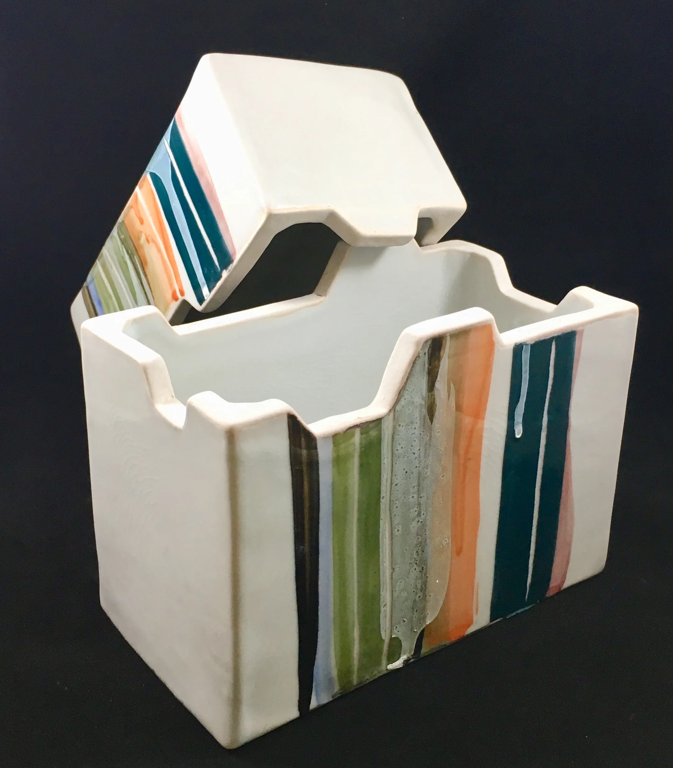 PORCELAIN BOX - 8X6X4