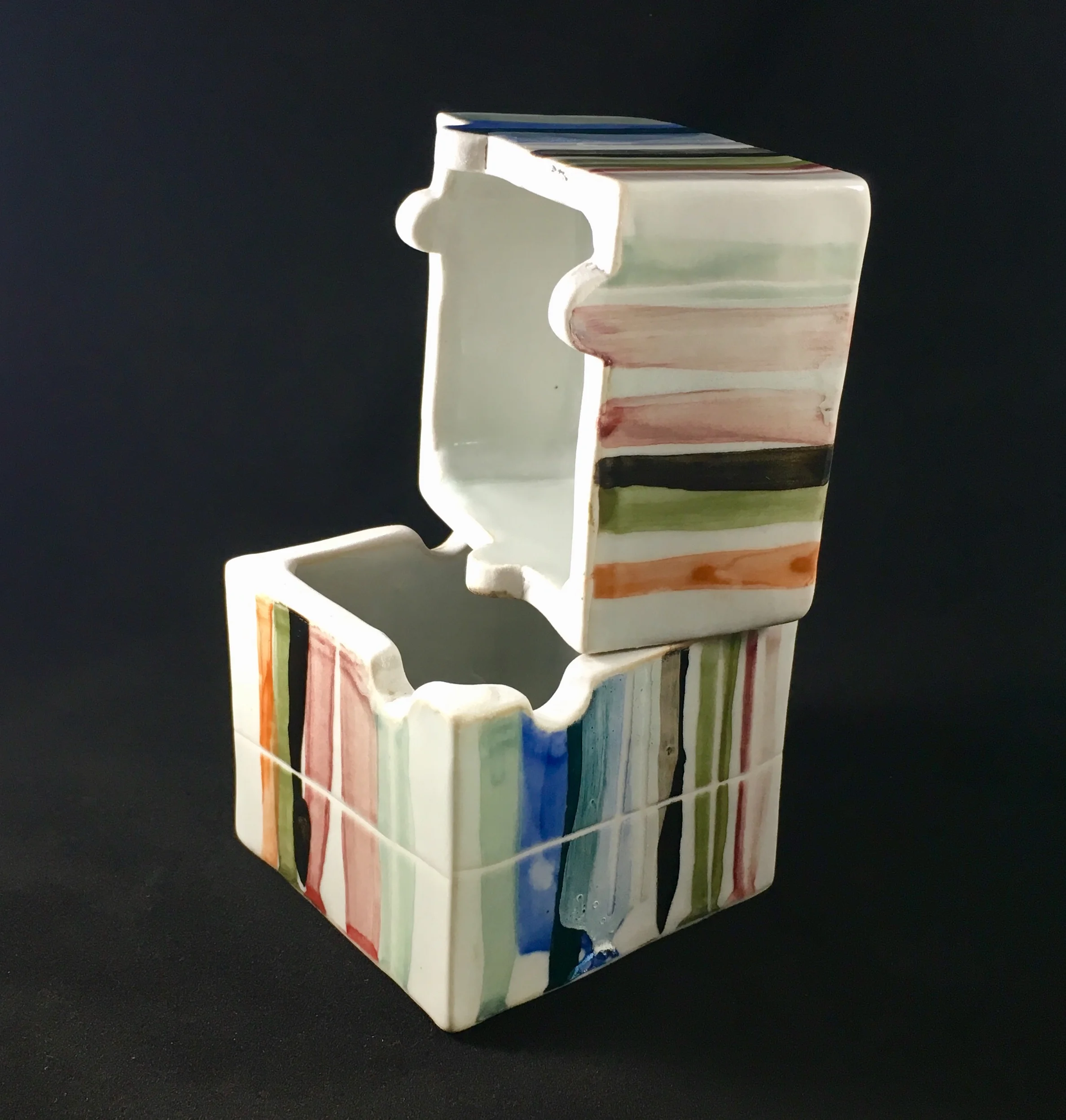 PORCELAIN BOX - 4X4X6