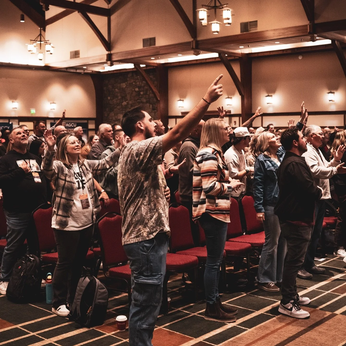 I ALWAYS love being with my @tnministrynetwork family! Honored to serve the pastors of this great network alongside our @valorleadership family! Thank you Brother Terry for having us and thank you @its_esthernataren for your kindness and hospitality!