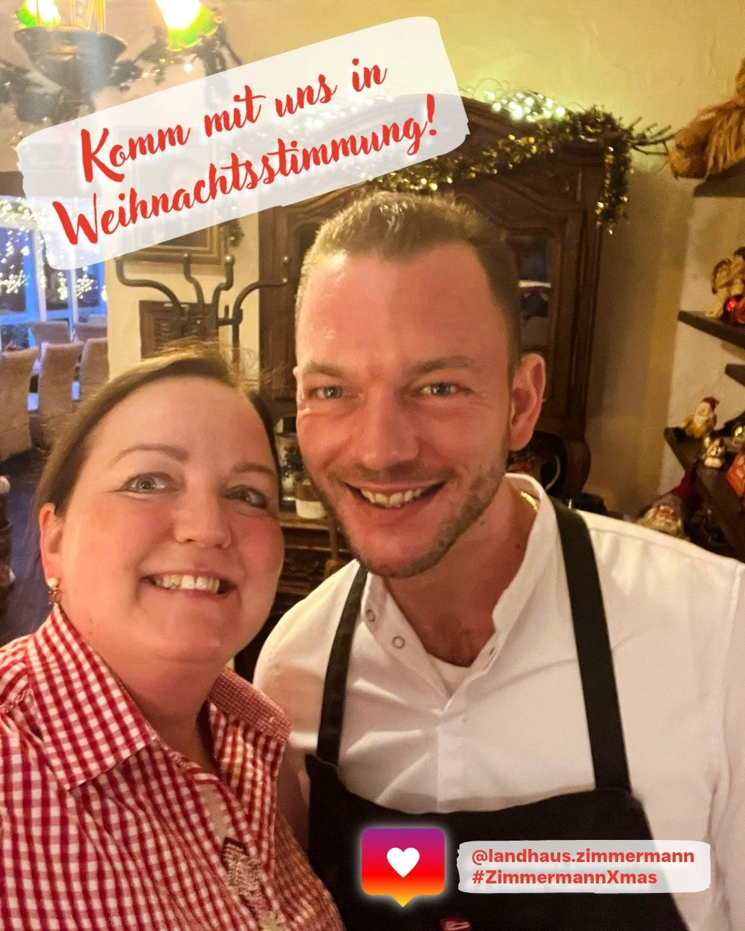 Komm mit uns in Weihnachtsstimmung!
Unsere festliche Deko wartet darauf, von Dir entdeckt zu werden. Wenn Du uns besuchst, schnapp Dir Dein Handy, halte Deinen Lieblingsmoment fest und teile ihn mit der Welt. Verlinke einfach unseren Instagram-Accoun
