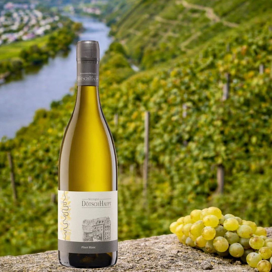 🍇 Weinvorstellung der Woche #7/25

Weingut: D&ouml;tsch-Haupt
Website: www.doetschhaupt.de
Rebsorte: Wei&szlig;burgunder
Geschmacksrichtung: trocken
Alkohol: 13,01%
Restzucker: 5,0 g/L
S&auml;ure: 5,8 g/L

🍷 Beschreibung:
Der 2024er Koberner Wei&sz