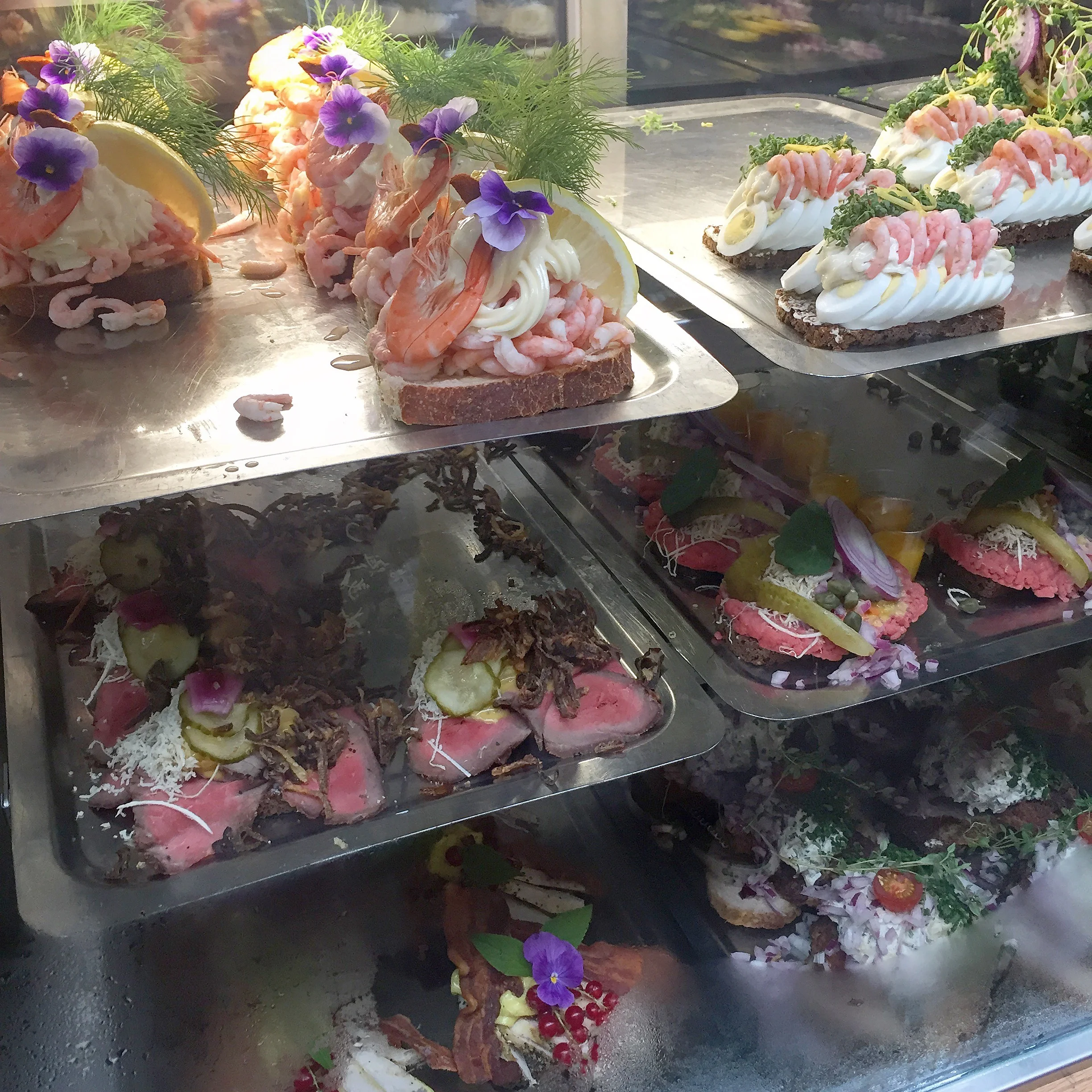 pretty sarnies.jpg