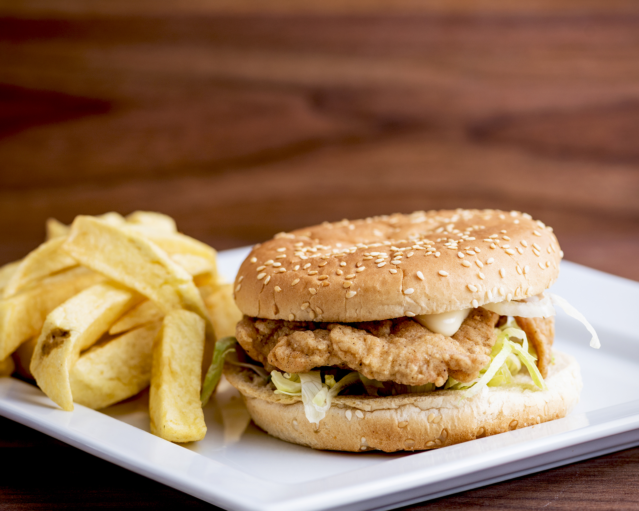 RS_PH_2200px_FishAndChick_ChickenFilletBurger.jpg