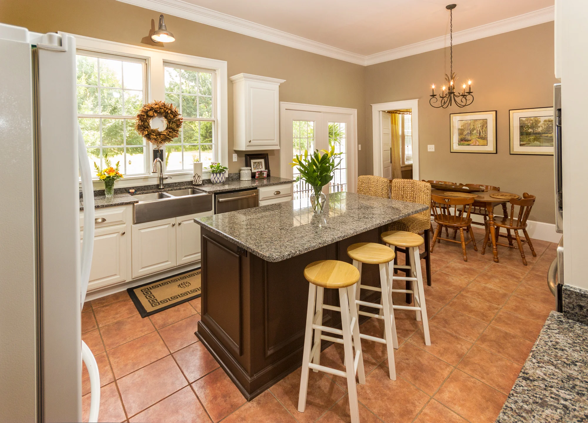 kitchen1.jpg