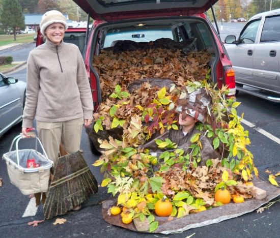 autumn splendor trunk or treat.jpg