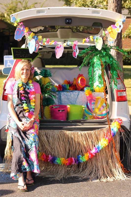 luau trunk or treat.jpg