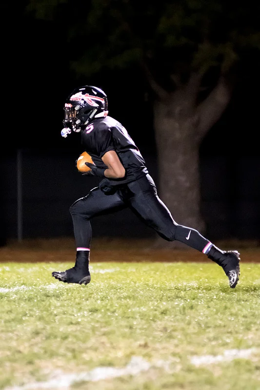 Fort Osage's season came to an end at the hands of Undefeated, Number 1 ranked Staley. Knowing it would be a tough game, Fort Osage didn't back down. They scored the opening kick-off (great return Dom), and were tied going into the fourth quarter. Having just downed the ball at the one yard line, with 7 minutes left to play, Fort Osage was looking like they could hang with Staley. One play changed everything. Escaping from a sack in the endzone, the Staley quarterback threw a 60 yard pass down the middle of the field. They would go on down the field to score and never look back. Fort Osage 14, Staley 28. Great season boys, and thanks for letting me be a part of it.