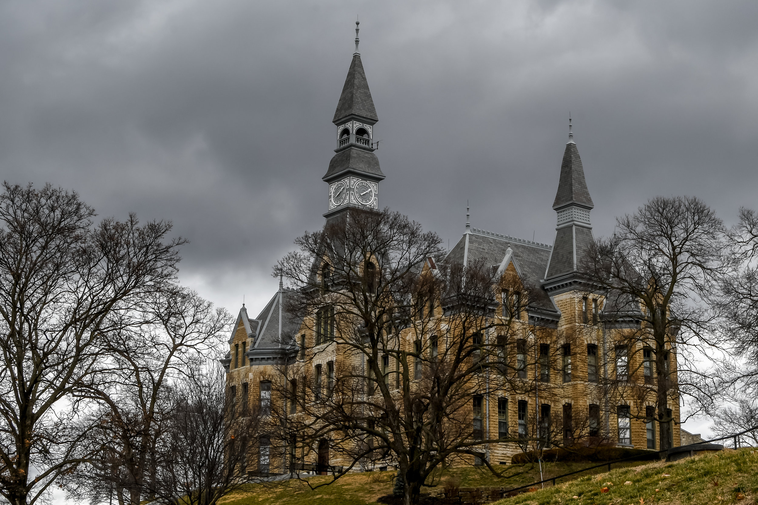 Mackay Hall (Park University)
