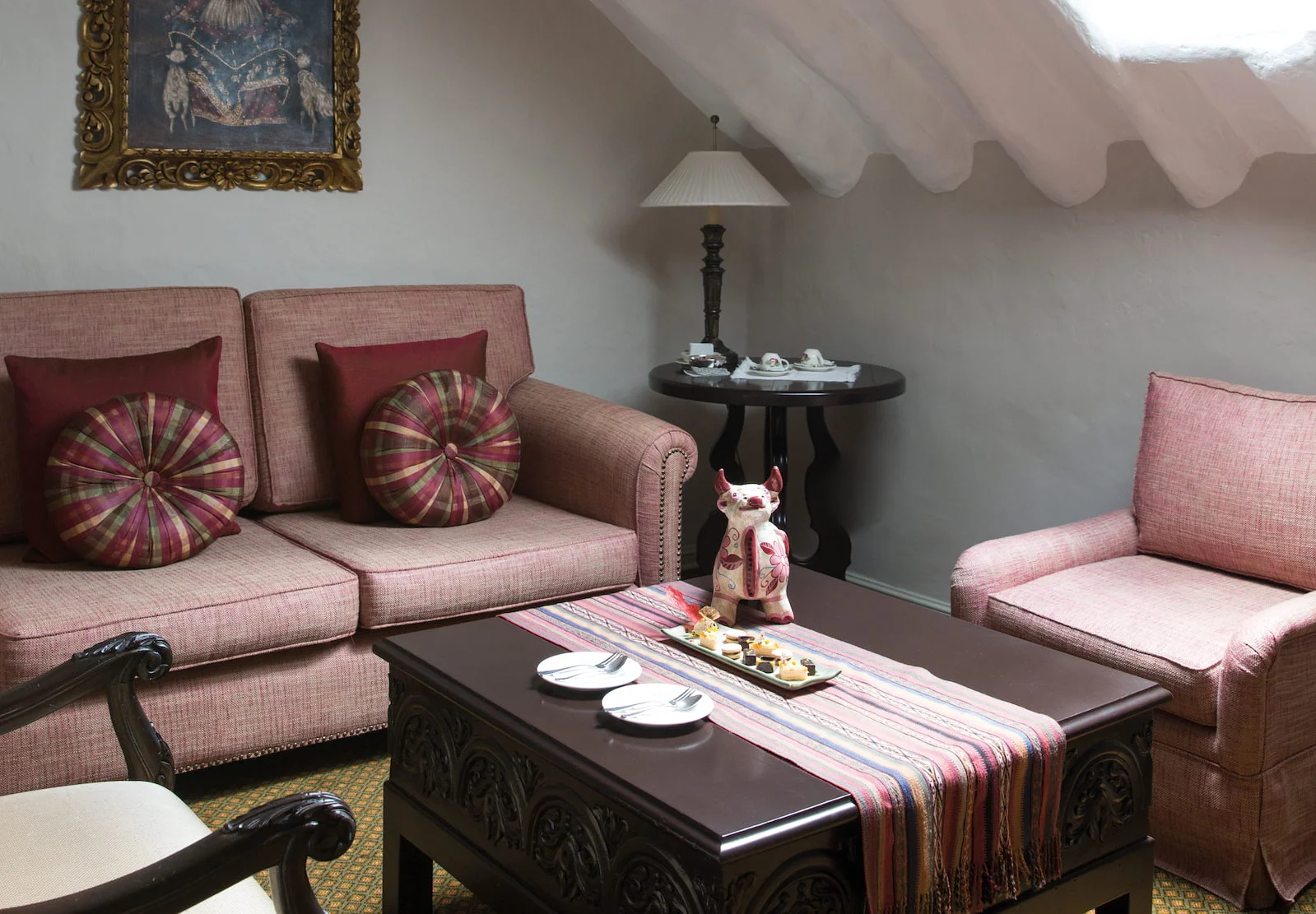 mon-acc-suite-jrsuite03_1600x1111.jpg