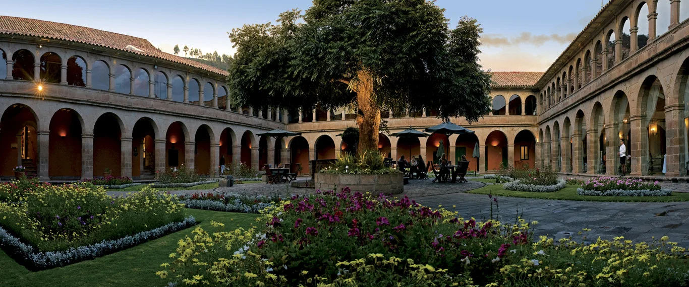 ocus_1366x570_guest_area_courtyard09.jpg