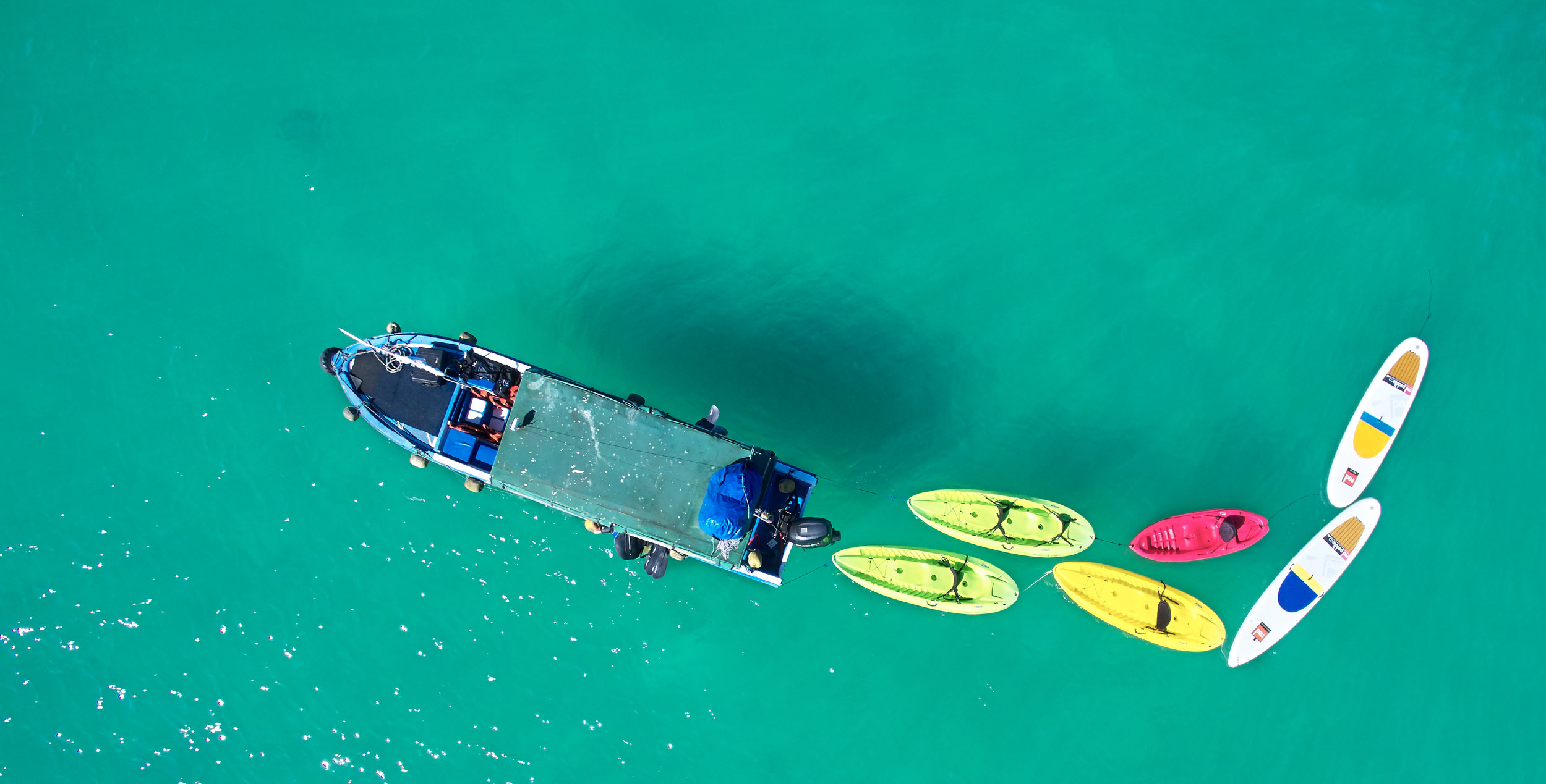 Kayaks in Ithabaca canal.jpg