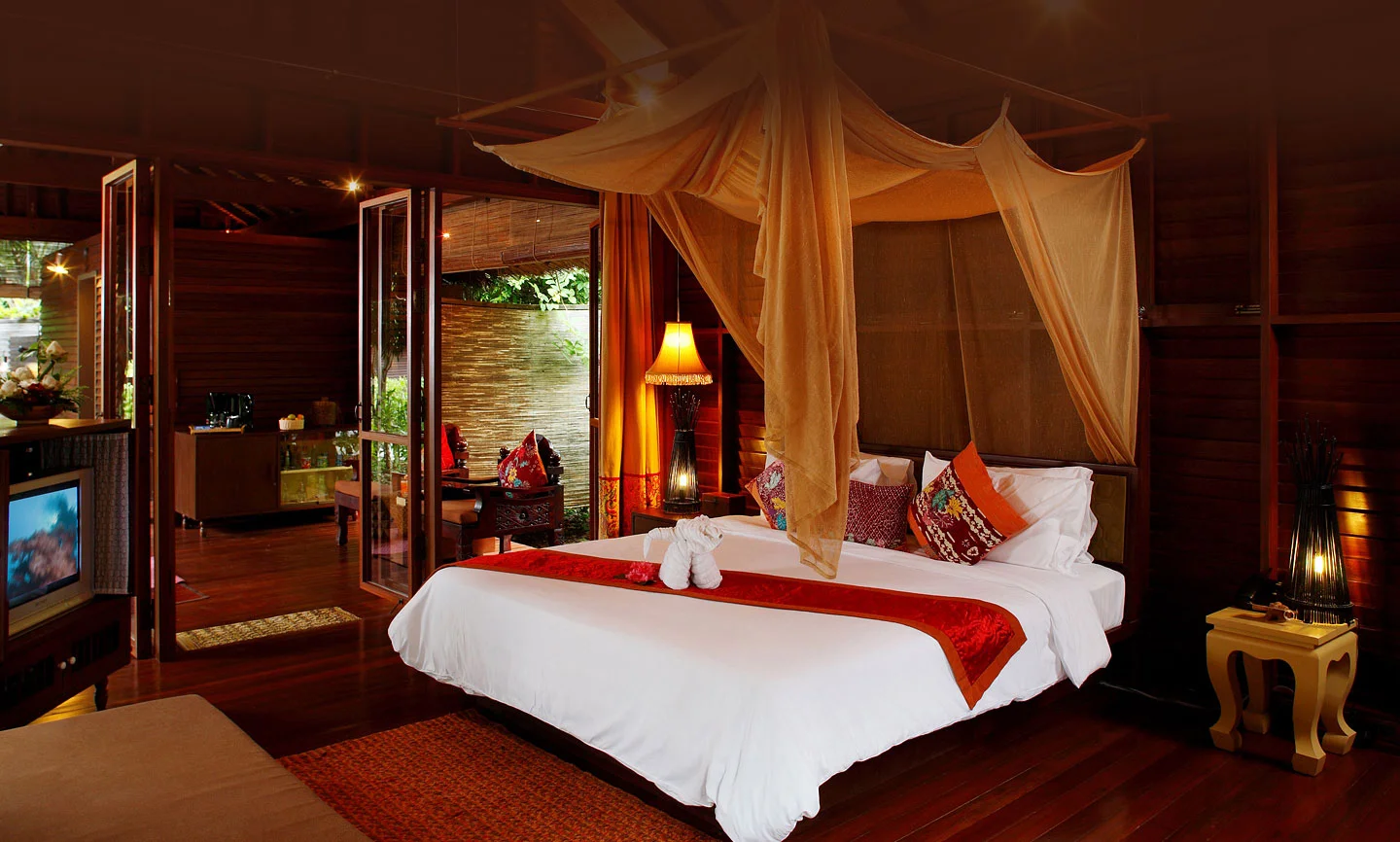 luxury-resort-phi-phi-island.jpg