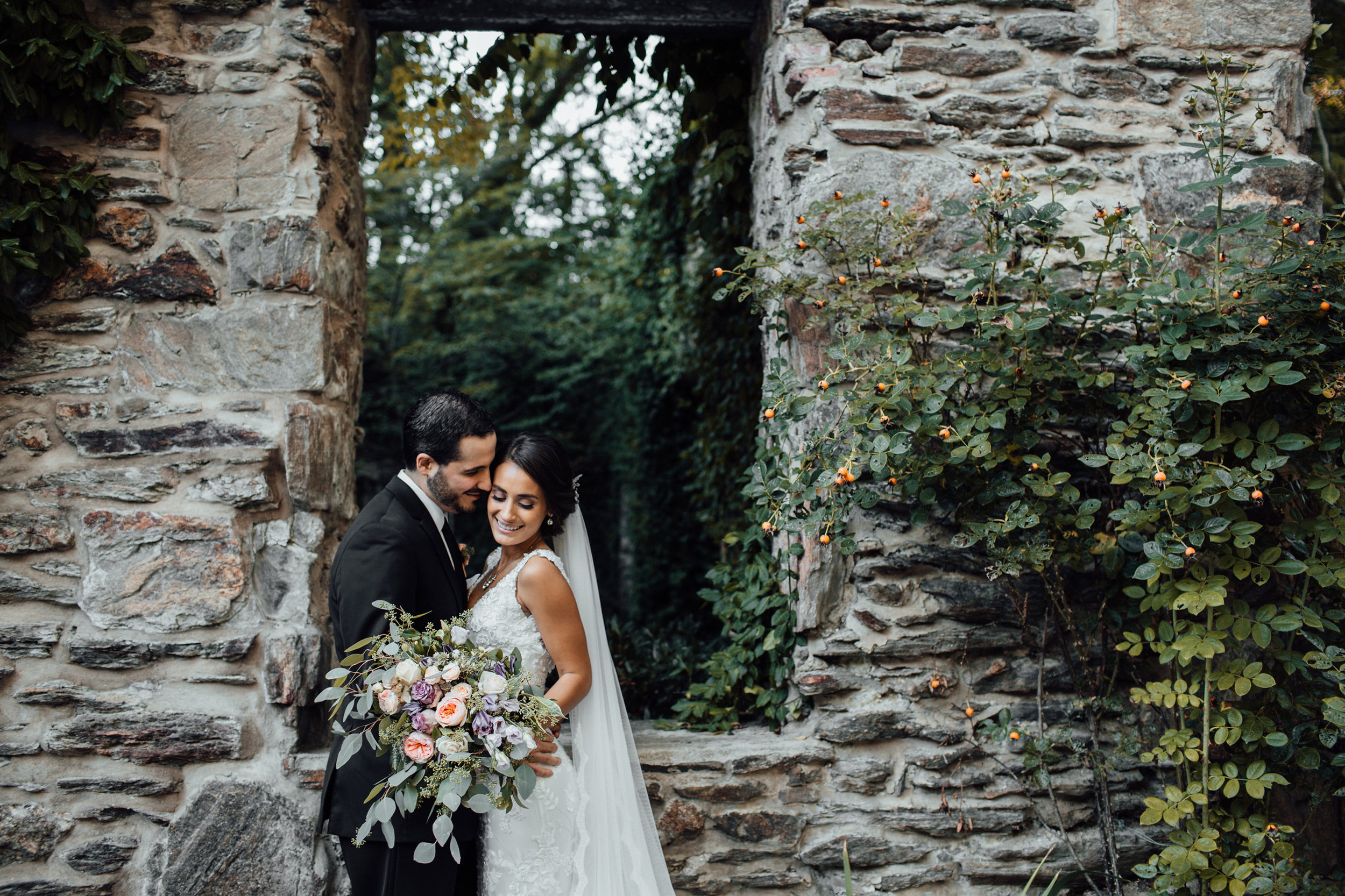IESHAandSAL-bridegroom(16of180).jpg