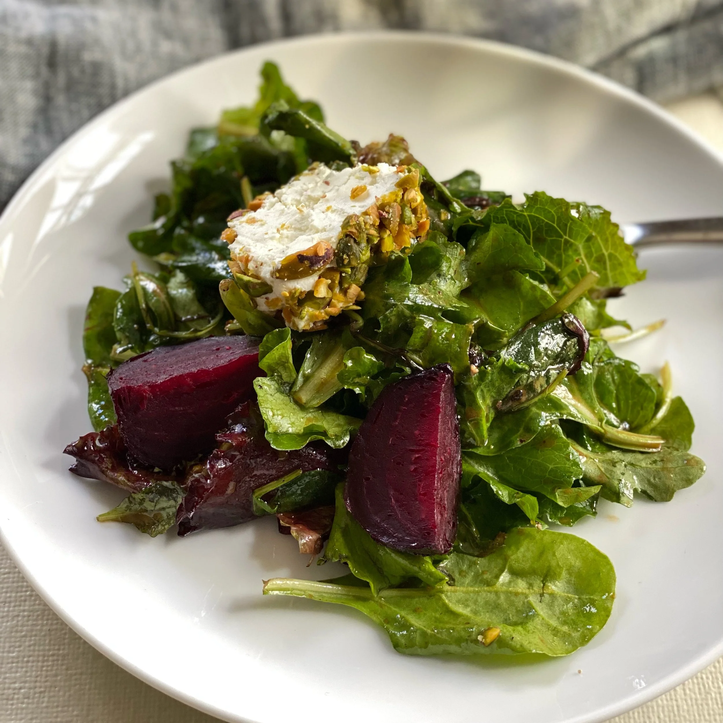 roasted beet salad.jpeg