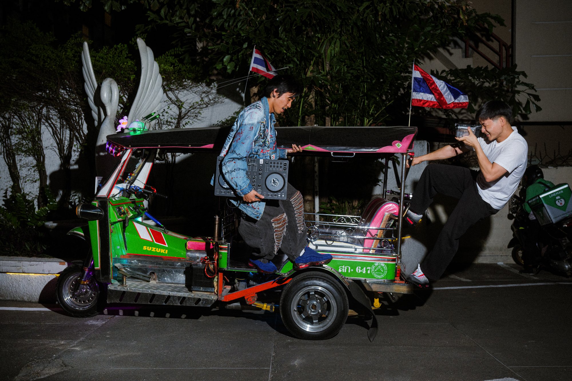 2026_AIRMAX_TUKTUKRADIO_3.jpg