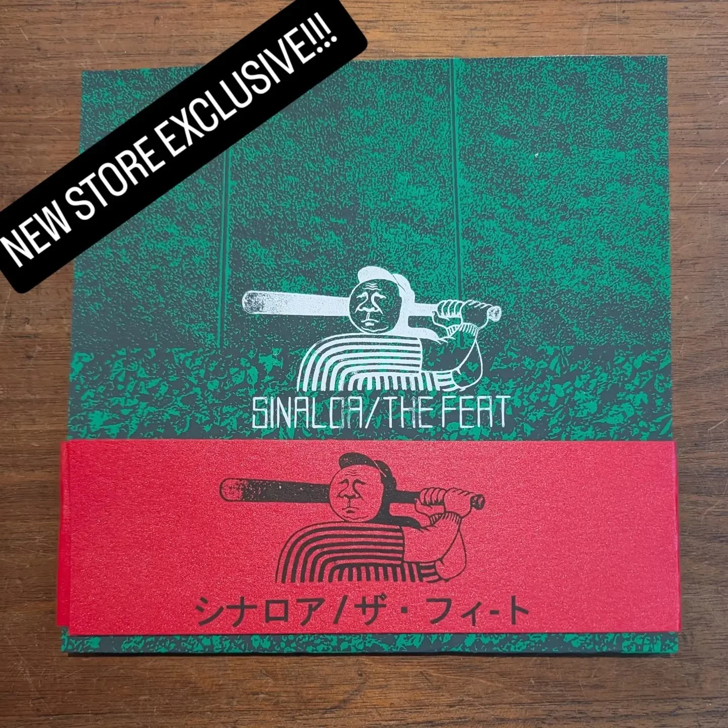 How fun is it to announce not 1 but 2 new store exclusives!!! 

We're so excited to announce new music from a bunch of our favorite bands including, firstly... 

@sinaloaisastate split with @thefeat.chicago .
Artwork by @robertscottadams , screenprin