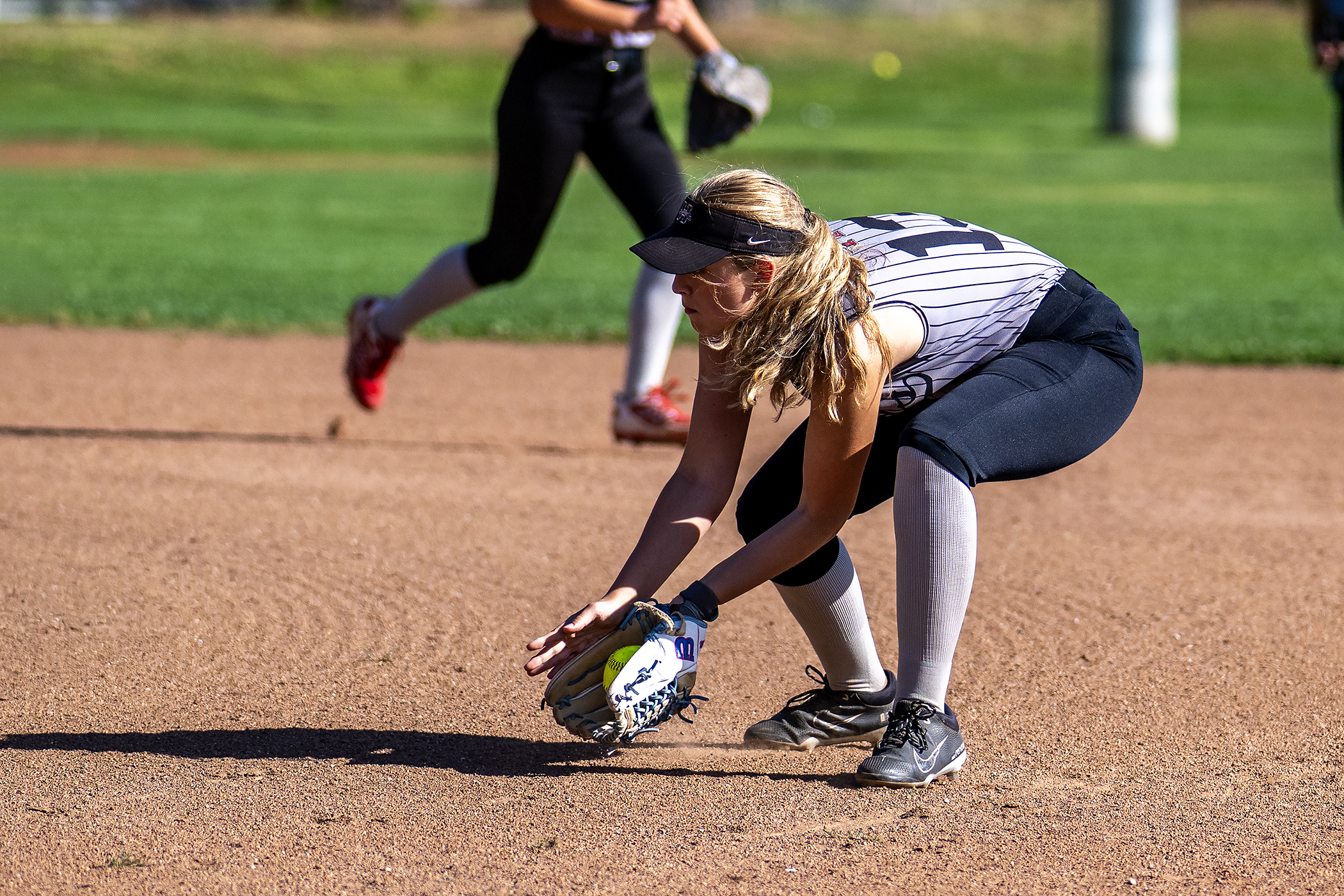 HHS v SRHS Softball 00632 4 28 26.png